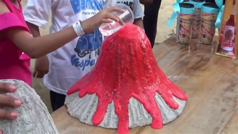 Persiapan Alat dan Bahan cara membuat gunung berapi dari bubur kertas